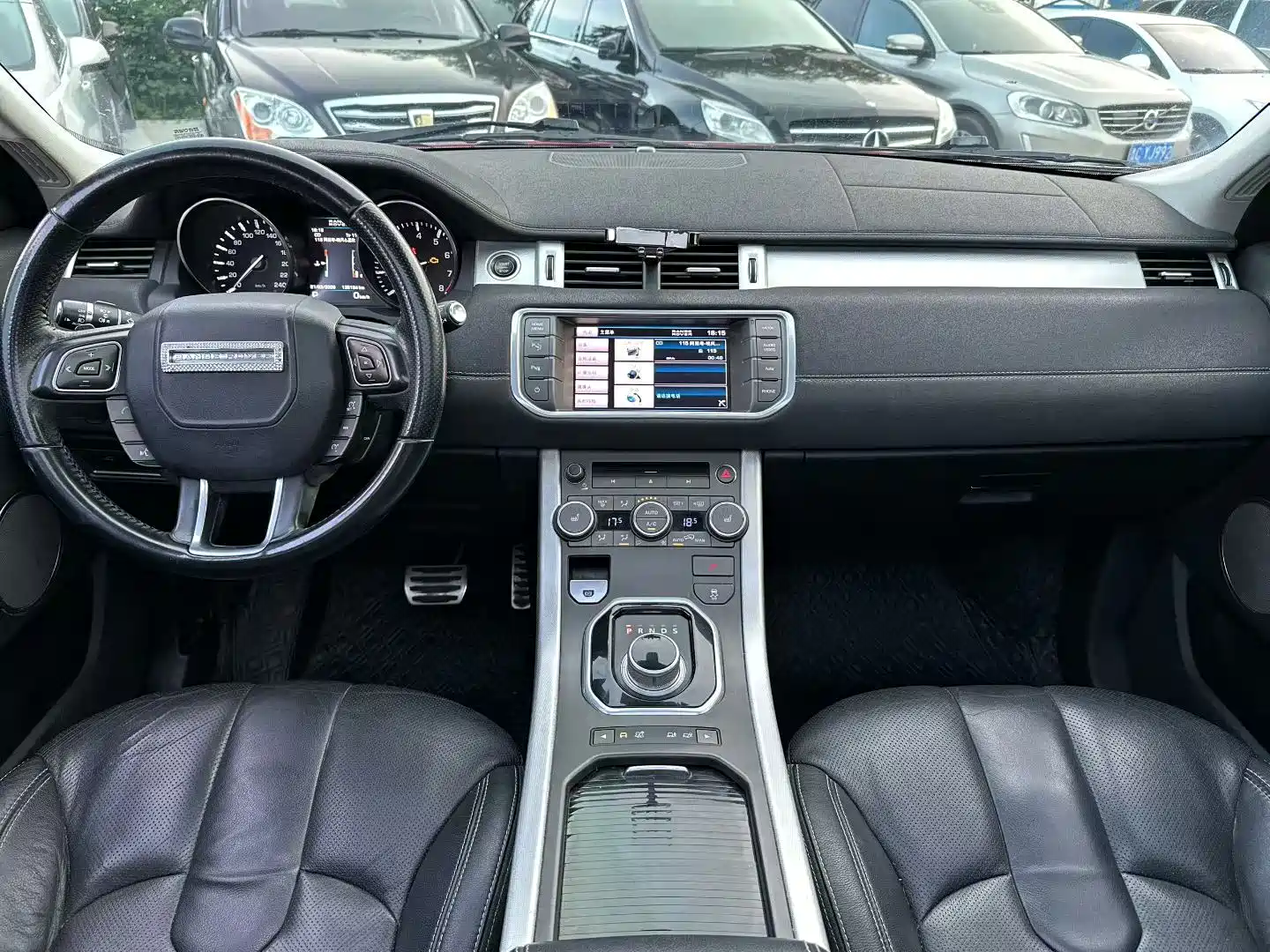 Photo 9 - Land Rover Range Rover Evoque (Import)