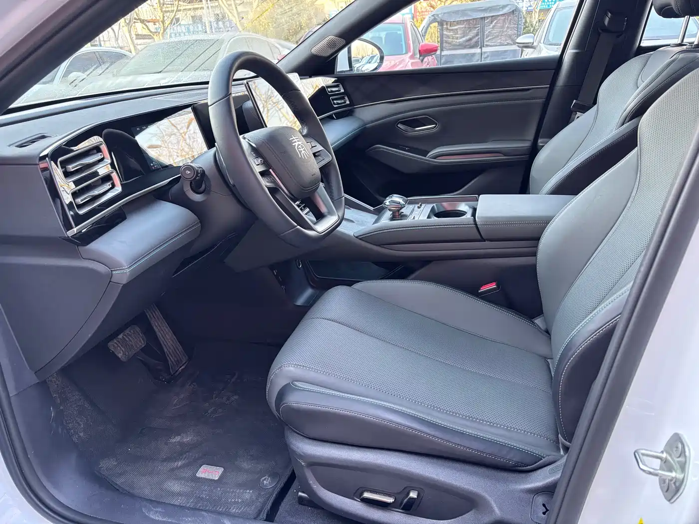 BYD Qin L 2024 DM-i 120KM Superior Edition фото 7