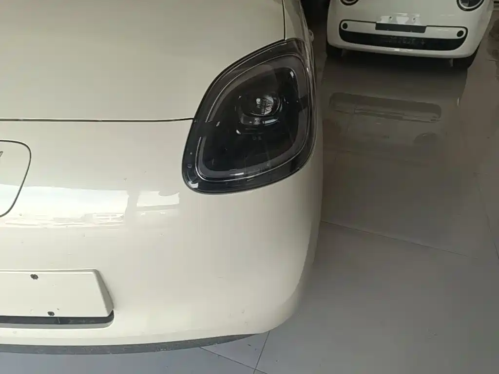 Wuling Motors Hongguang MINIEV 2026 2025 4-Door Advanced