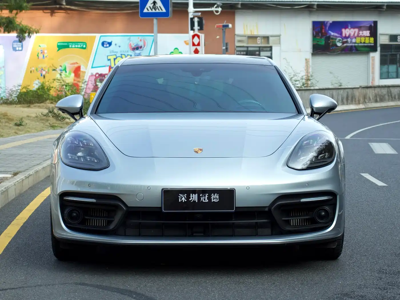 PORSCHE PANAMERA