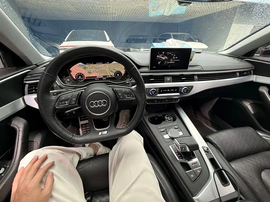 Audi A4L 2017 40 TFSI Fashion Edition фото 5