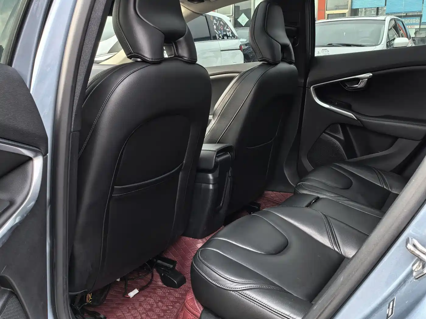Volvo V40 2018 2018 T3 R-Design Edition