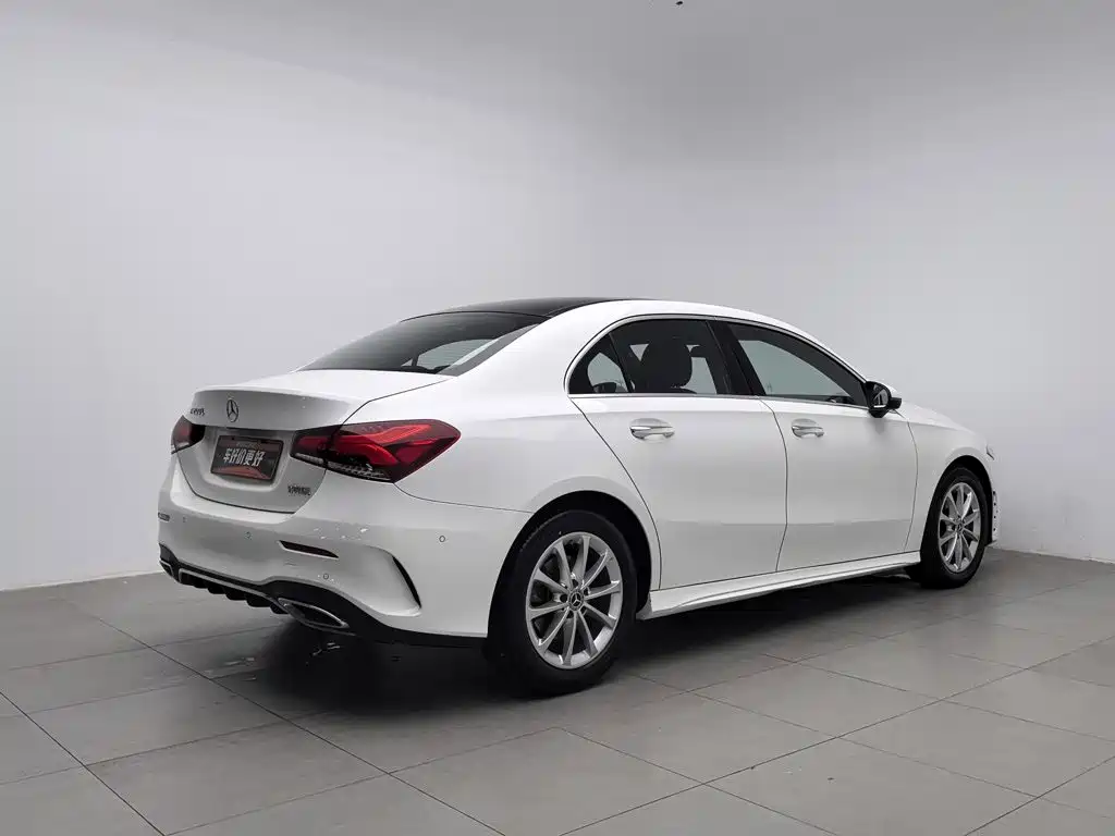 Фото 2 - Mercedes-Benz A-Class