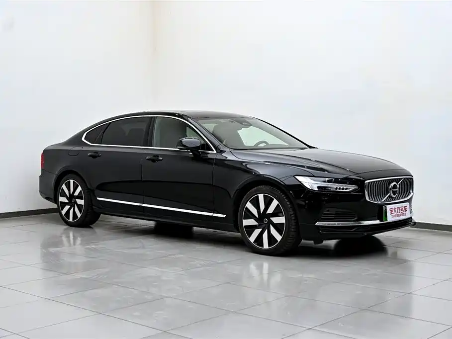 VOLVO S90 PLUG IN HYBRID