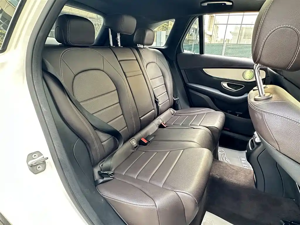 Mercedes-Benz GLC 2020 GLC 260 L 4MATIC Dynamic фото 13