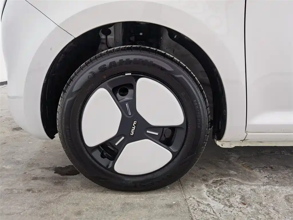 CHANGAN CHANGAN LUMIN