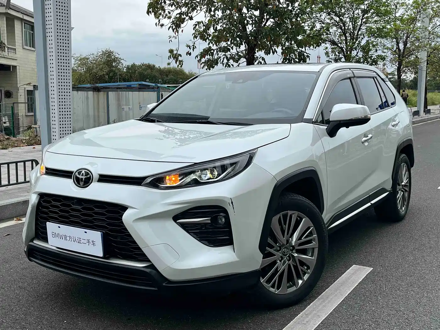 Toyota Wildlander 2020 2020 2.0L CVT AWD Premium Edition