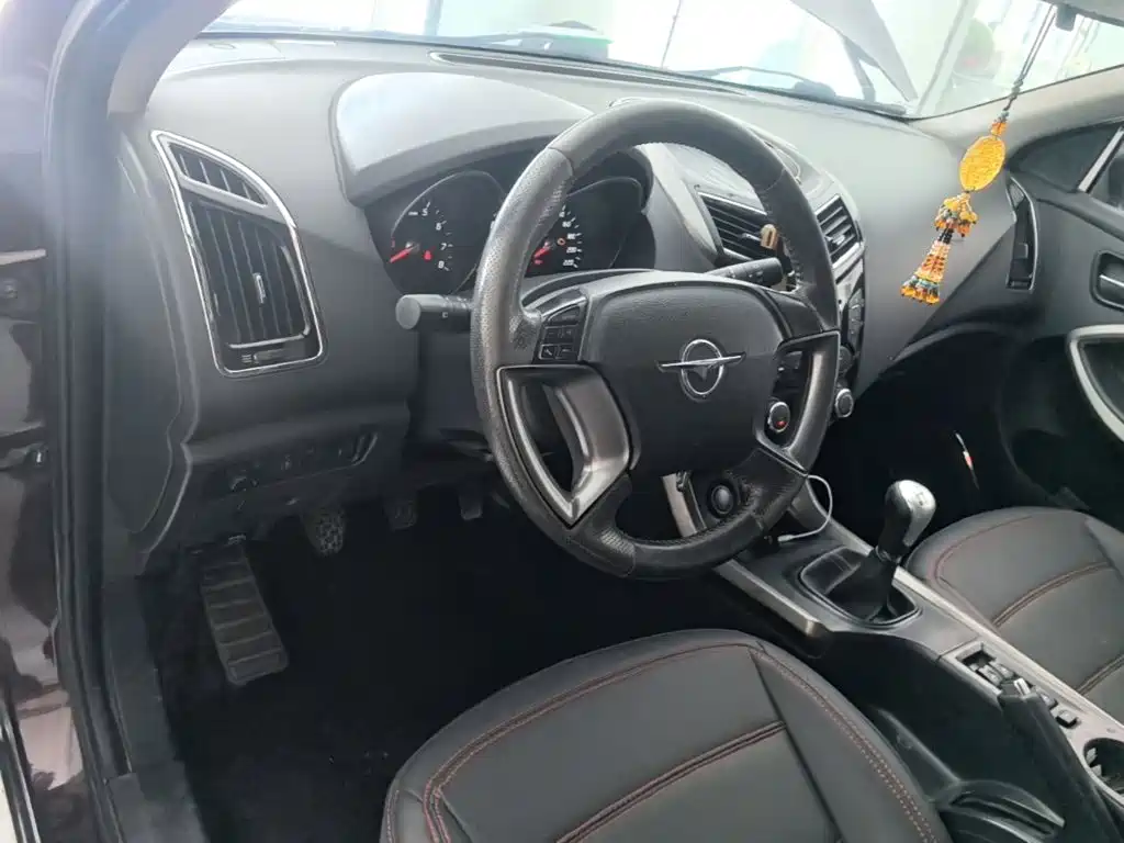 Haima S5 2015 2015 1.6L Manual Luxury Sunroof Edition