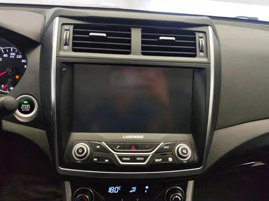 Landwind X5 2016 2016 Plus 1.5T CVT Innovation Edition