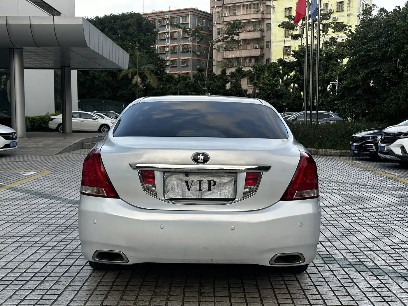 Фото 4 - Toyota Crown