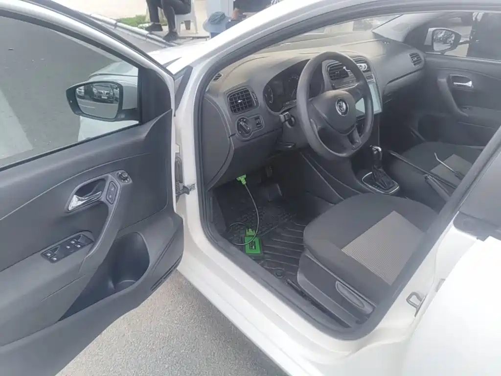Volkswagen Polo 2016 2016 1.4L Automatic Trend