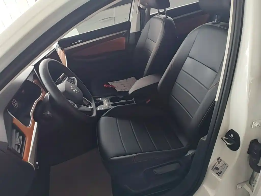 Volkswagen Bora 2025 2025 200TSI DSG Joy Ride Navigation Edition