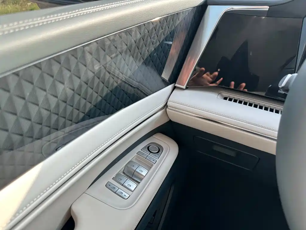 BYD Xia 2026 2026 DM-i 1.5T 218km Premium