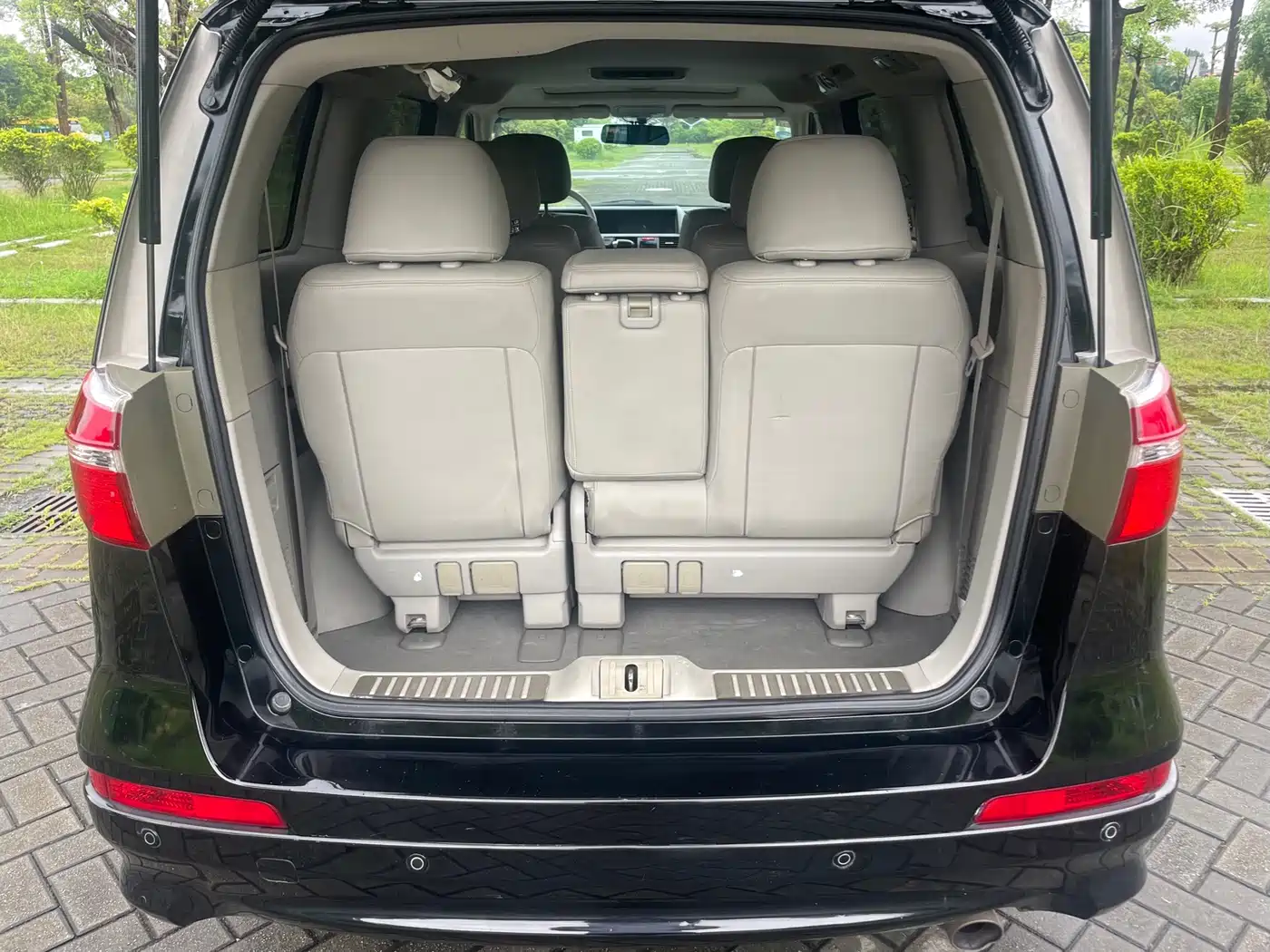 Honda Elysion 2014 2012 2.4L VTi-S Premium Edition
