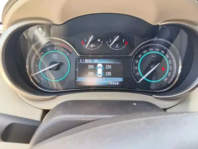 Buick LaCrosse 2013 2.4L SIDI Leading Comfort — фото 4