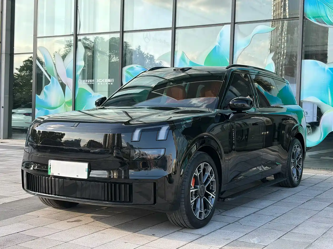 Lynk & Co 900 2025