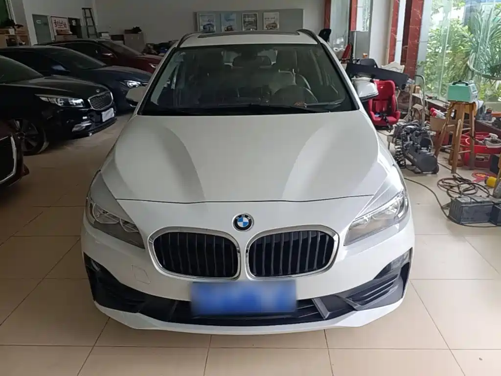 BMW 2 Series Touring 2019 2018 218i Sport Line