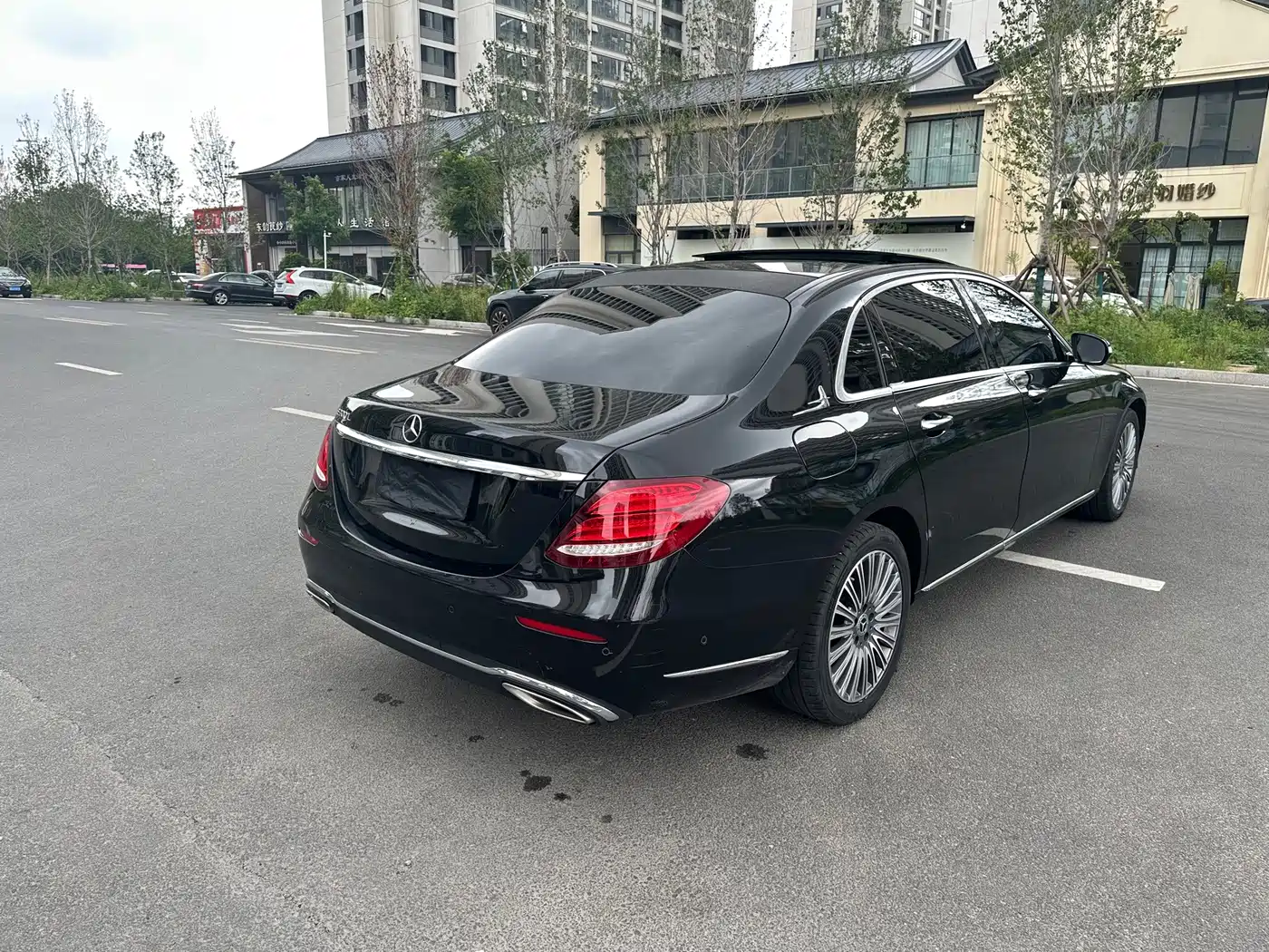 Фото 9 - Mercedes-Benz E-Class
