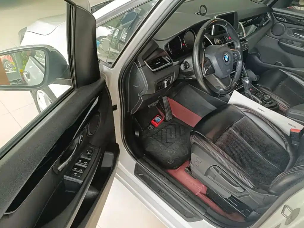 BMW 2 Series Touring 2019 2018 218i Sport Line