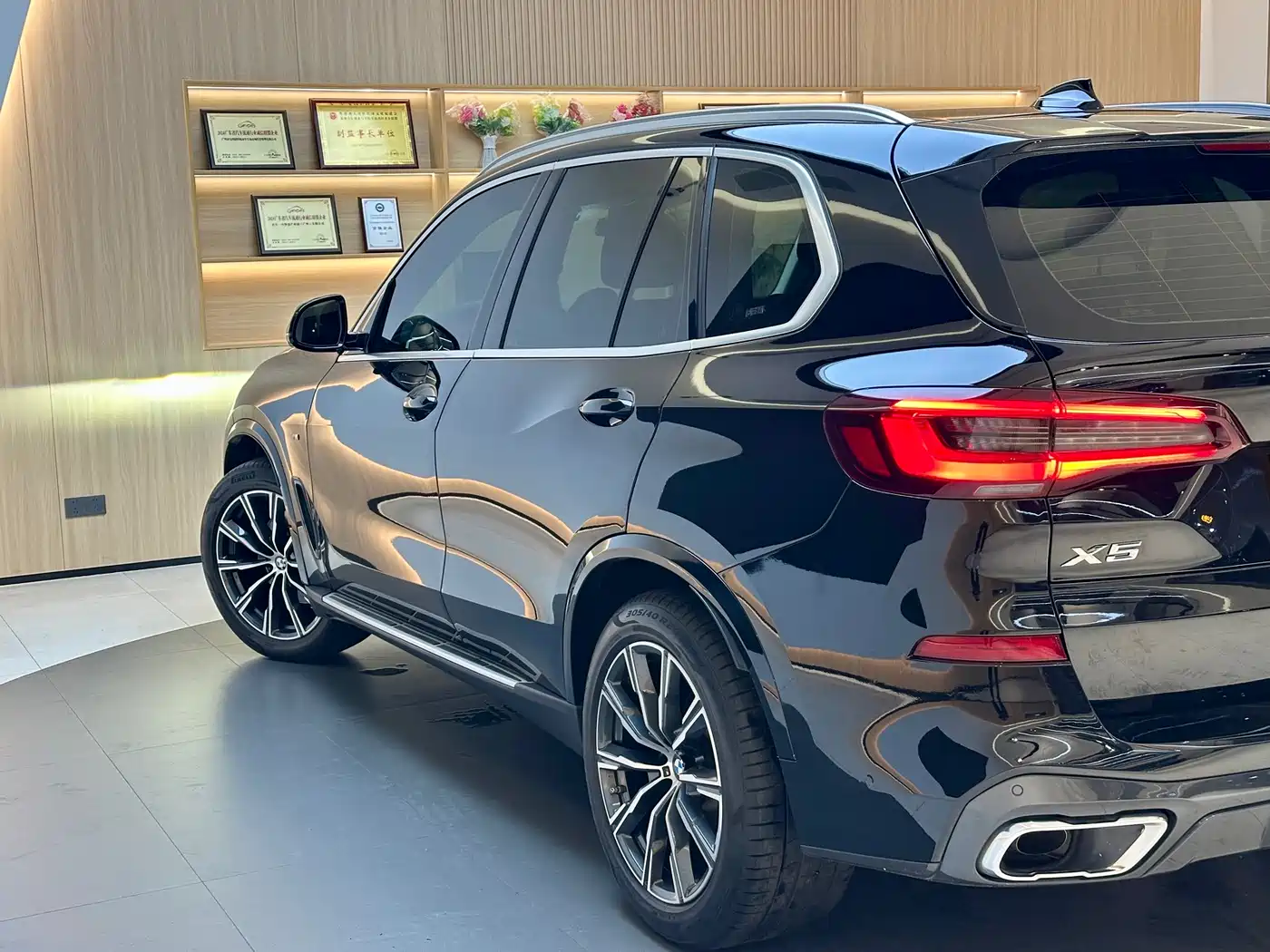 BMW X5 (Import) 2021 xDrive30i M Sport Package фото 3