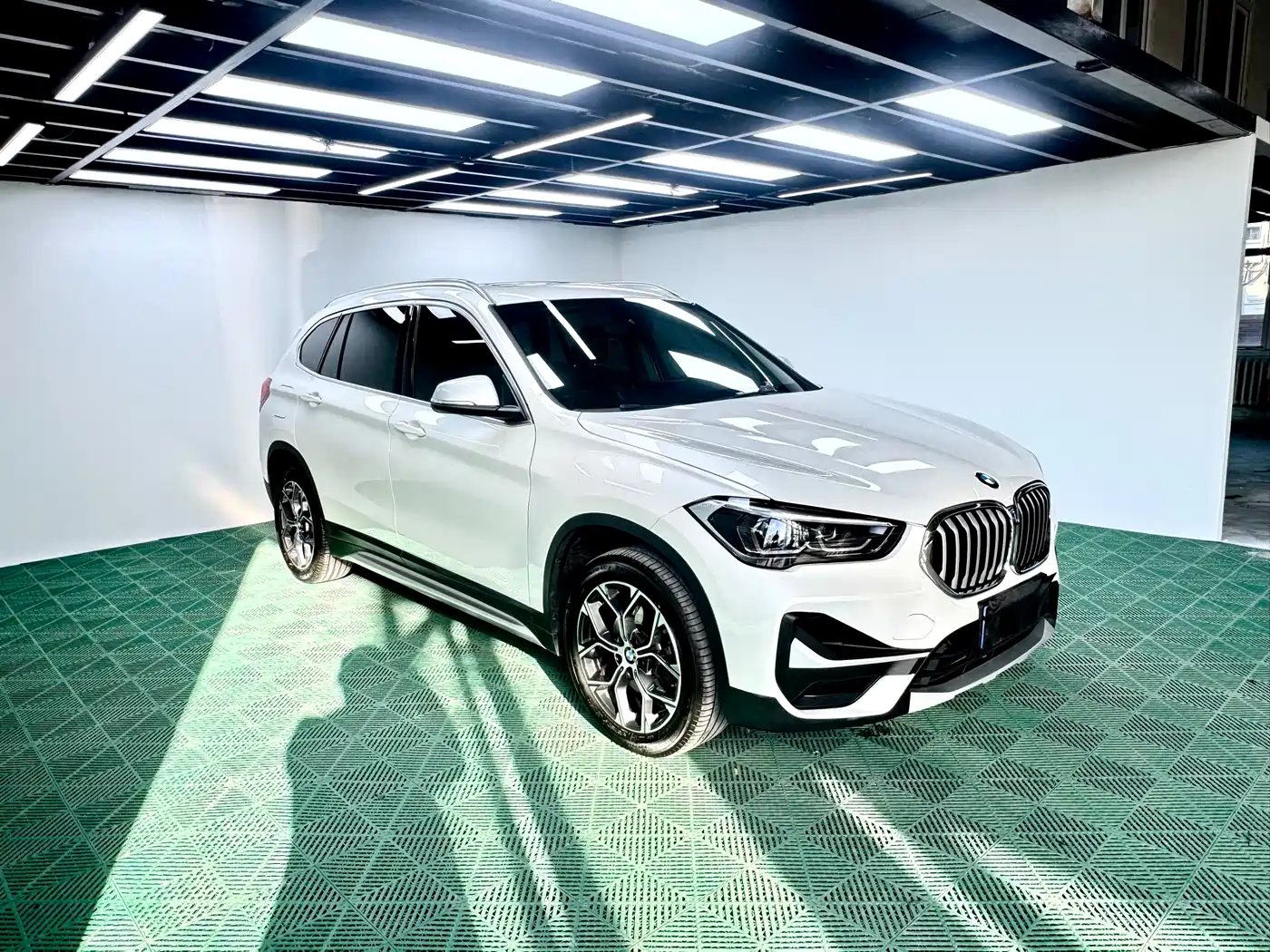 BMW X1 2022 sDrive20Li Fashion фото 3