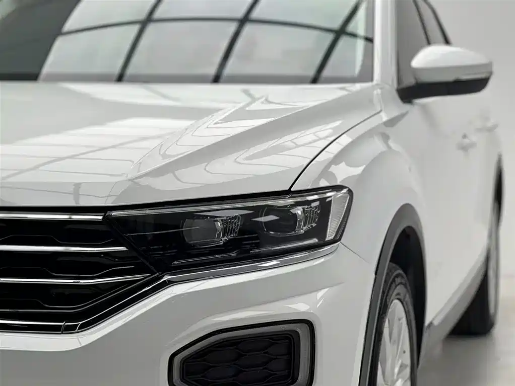 Фото 4 - Volkswagen T-ROC