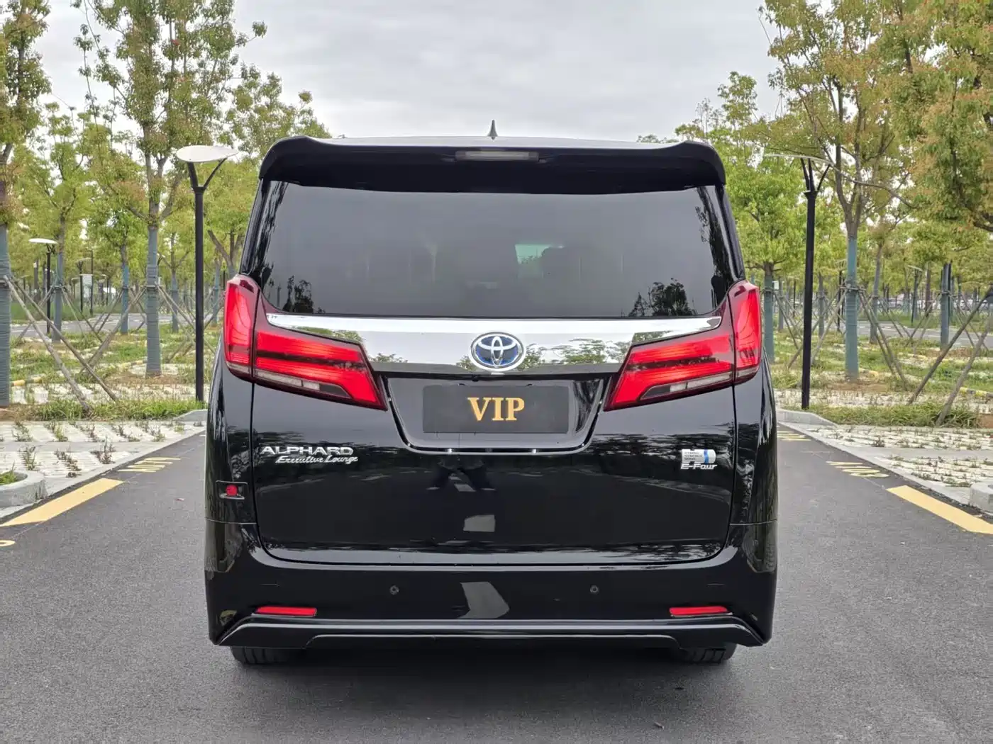 Toyota Alphard 2021 Hybrid 2.5L Premium фото 23