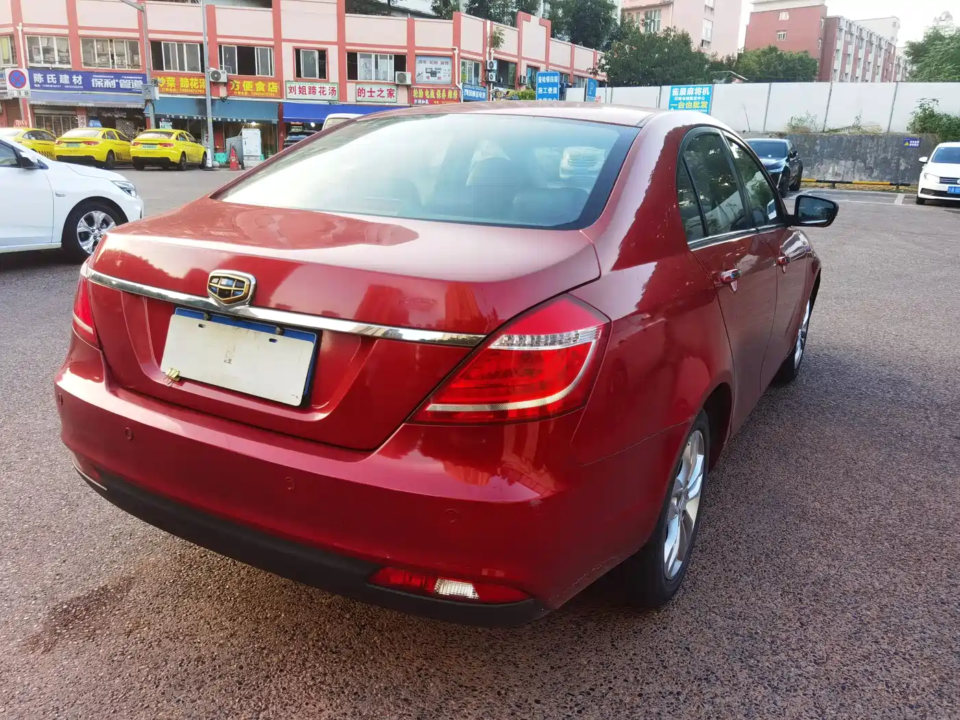 Photo 6 - Geely Emgrand