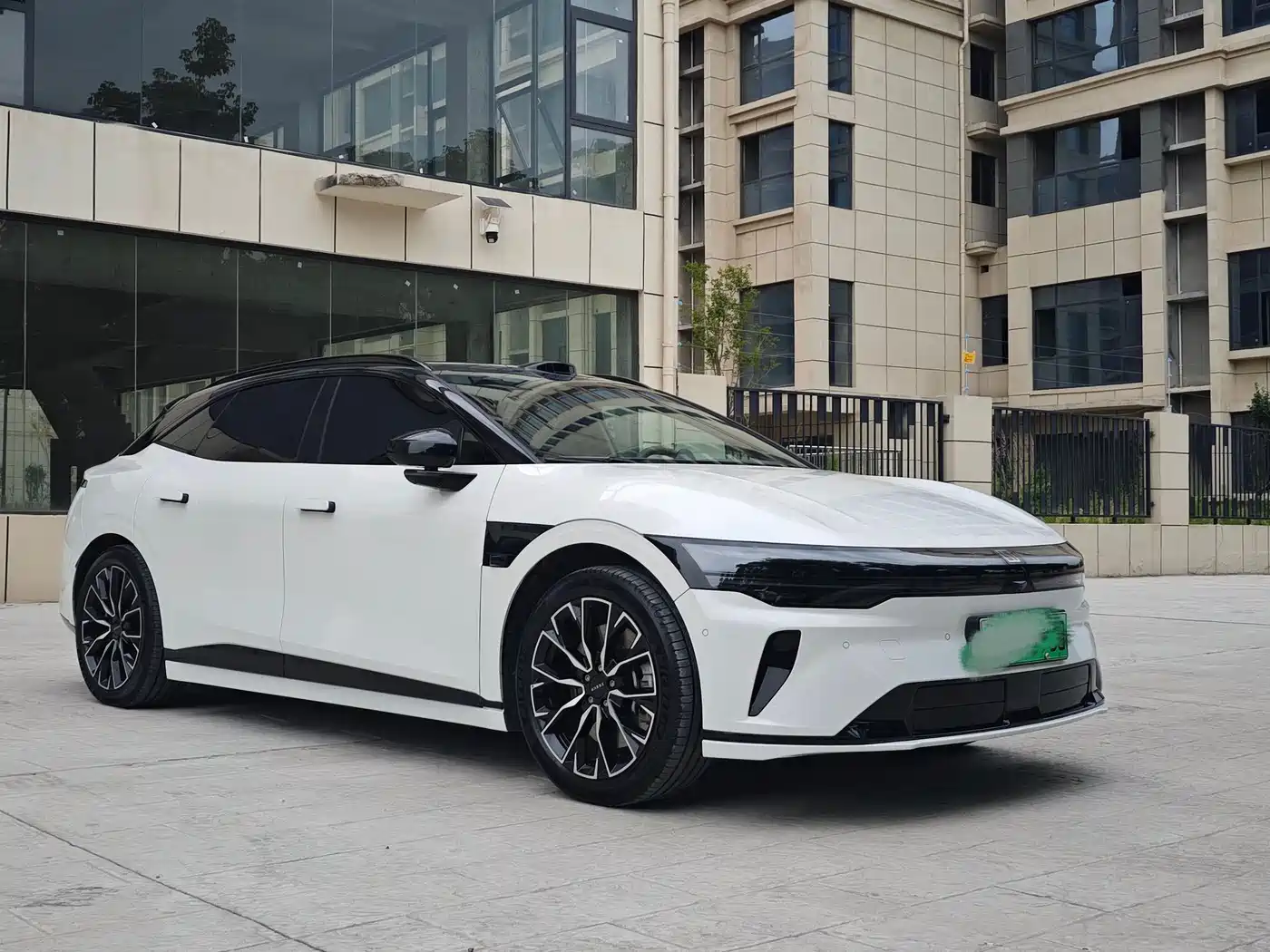 Фото 3 - ZEEKR 007GT