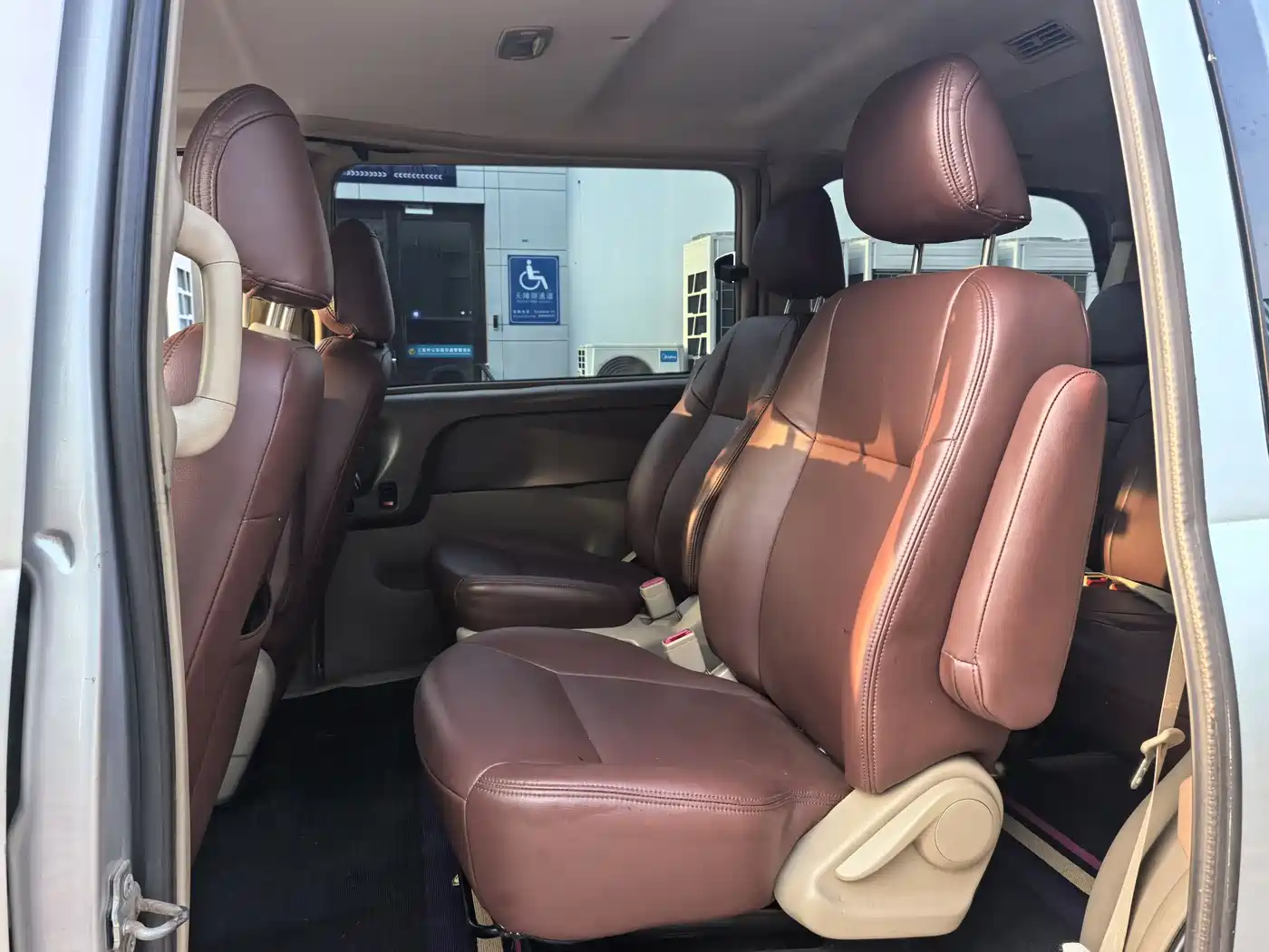 Buick GL8 2014 2.4L Classic Edition фото 8