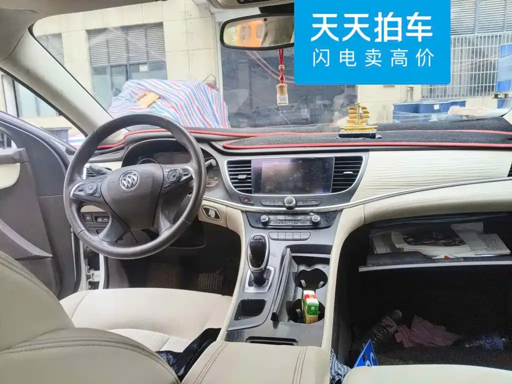 Фото 12 - Buick LaCrosse