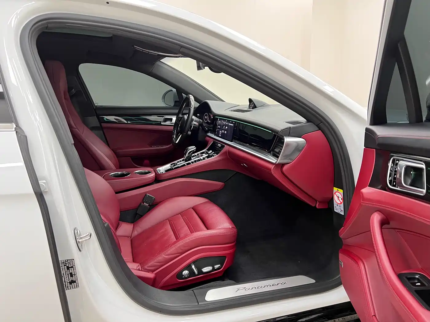 Porsche Panamera 2017 Panamera 3.0T фото 27