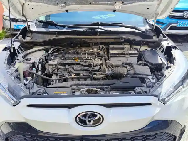 Toyota Frontlander 2022 2.0L CVT Elite — фото 3