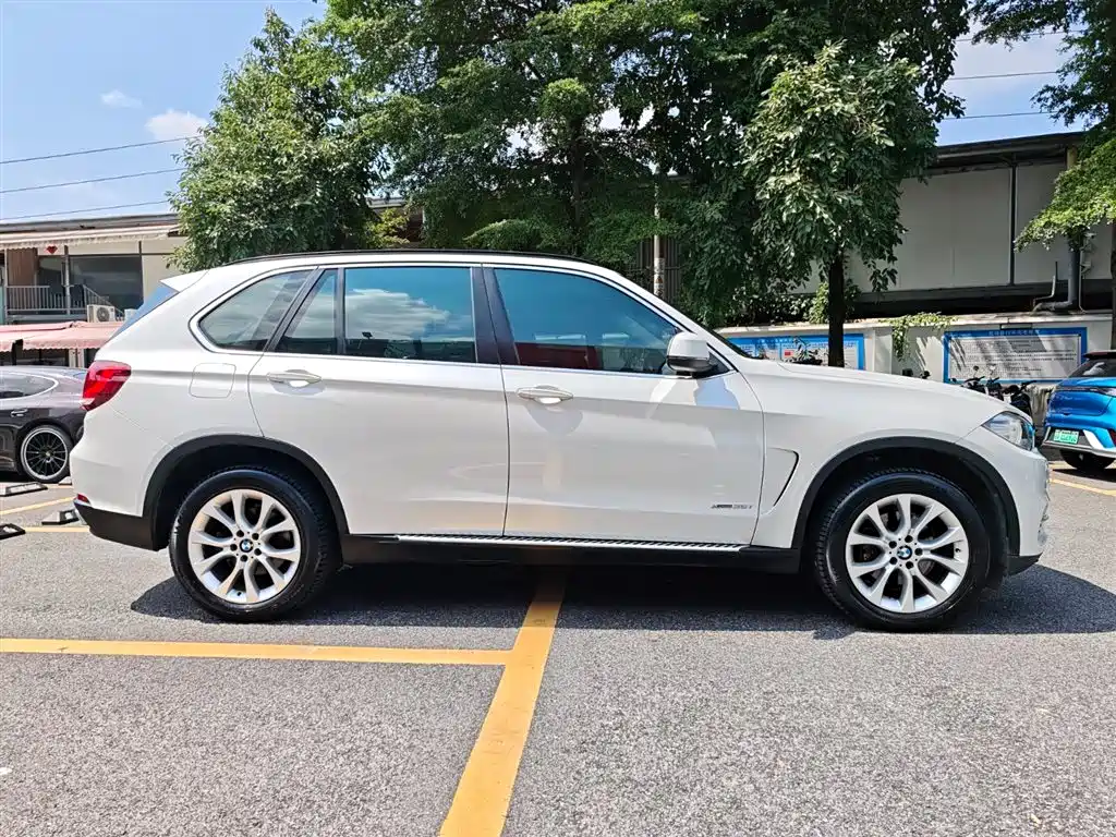 Фото 4 - BMW X5 (Import)