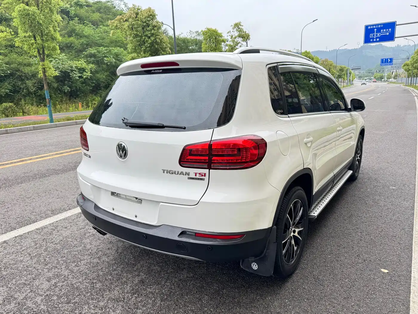 Volkswagen Tiguan 2013 2.0TSI Auto 4WD Luxury Edition фото 7