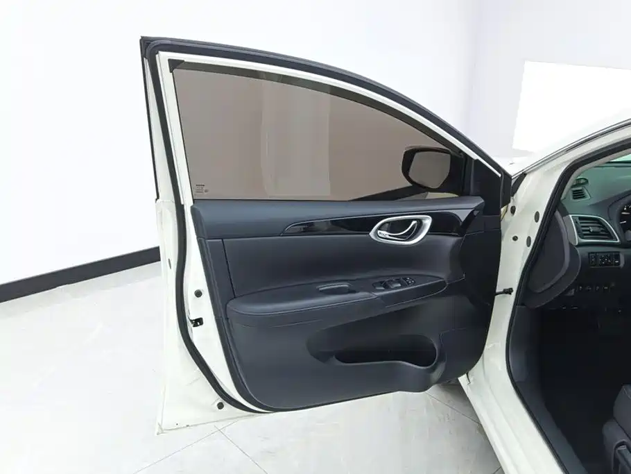 Фото 7 - Nissan Sylphy