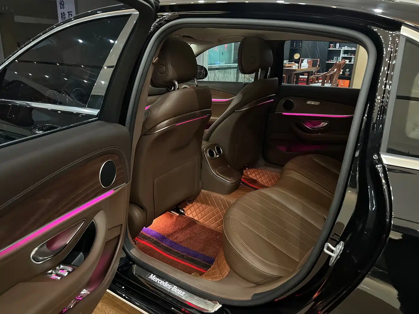 MERCEDES-BENZ E CLASS