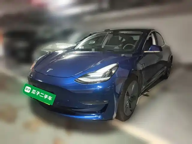 Tesla Model 3 2020