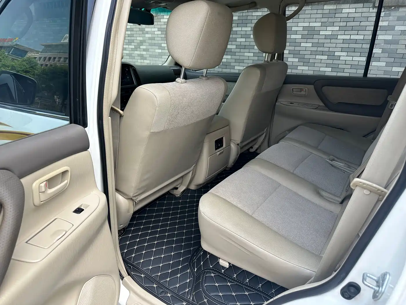 Toyota Land Cruiser 2004