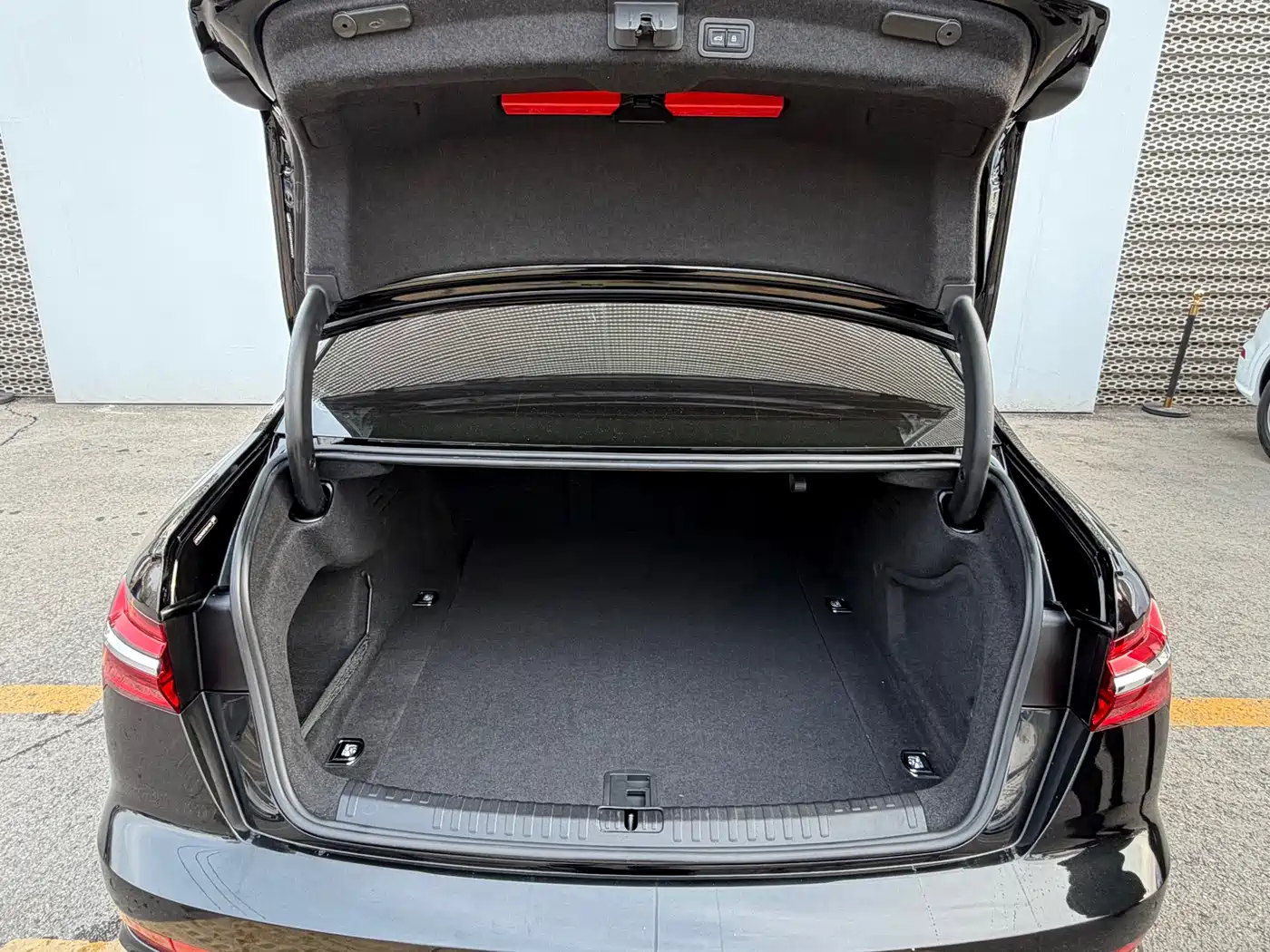 Audi A6L 2023 45 TFSI Premium Selection Dynamic фото 17