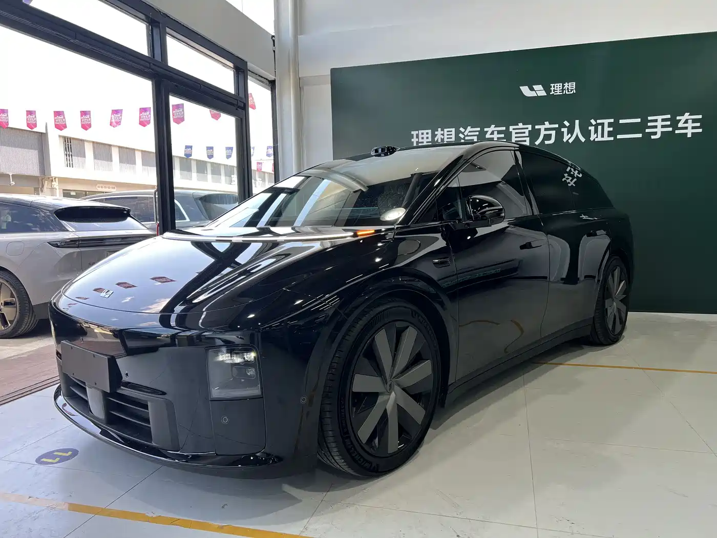 Li Auto i6 2025 4WD Base Model