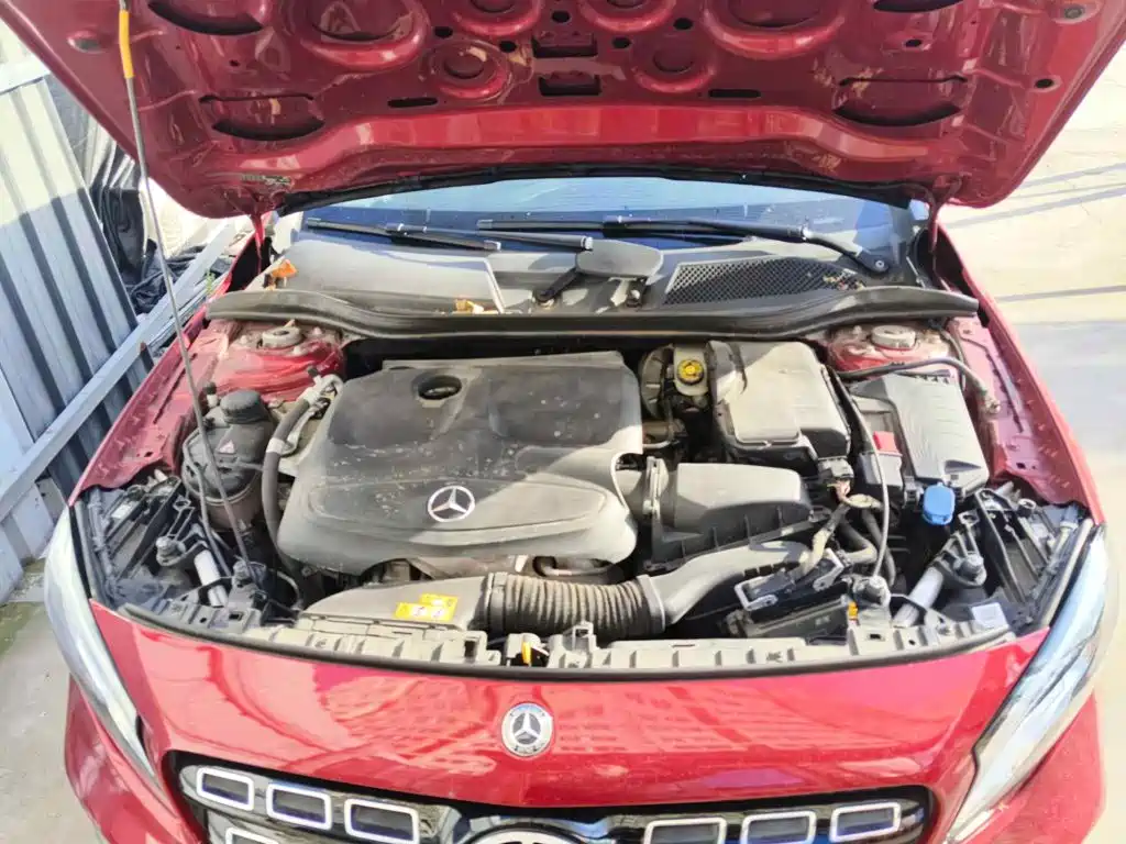 Фото 9 - Mercedes-Benz GLA