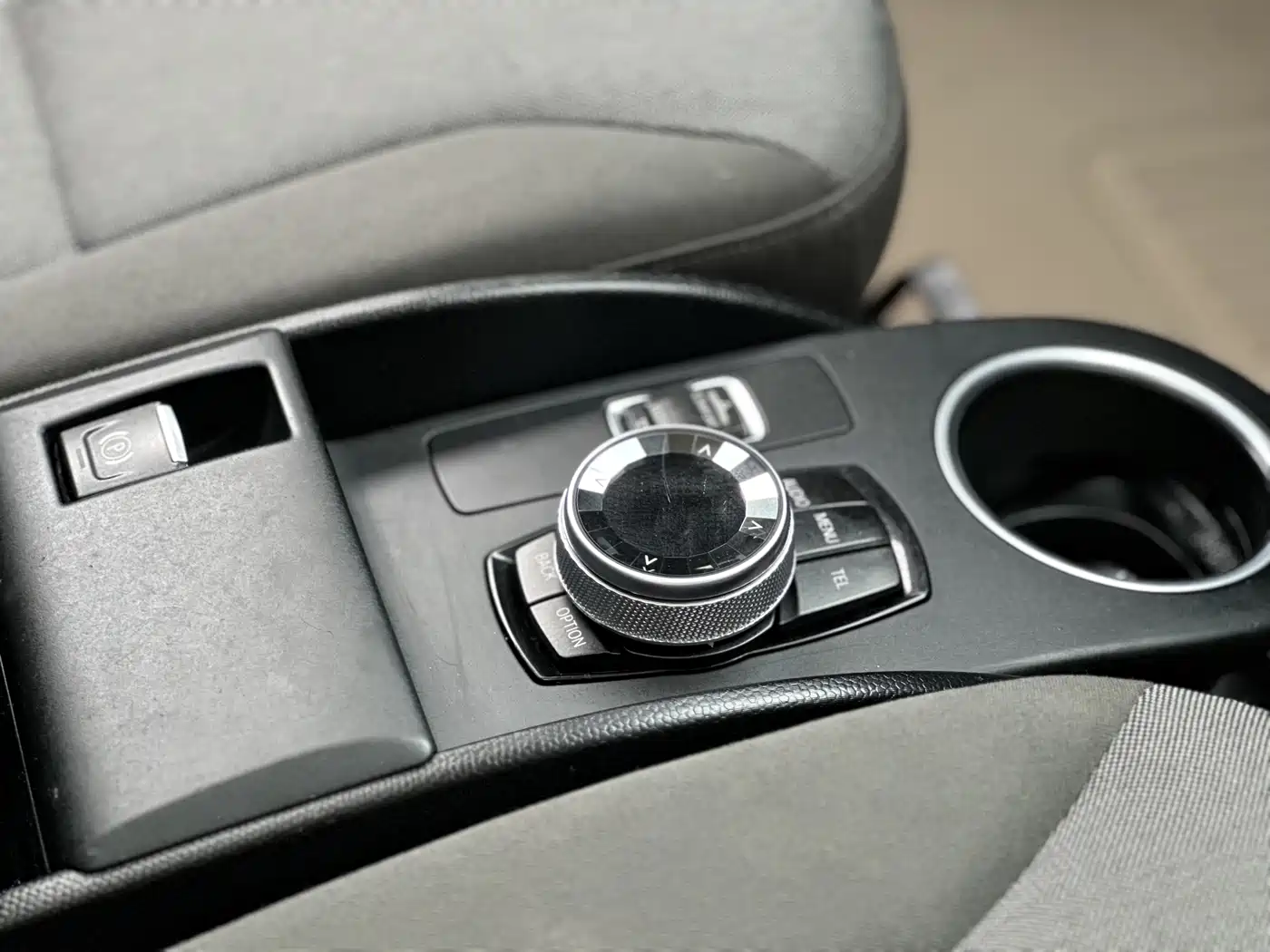 Photo 16 - BMW i3 (Import)