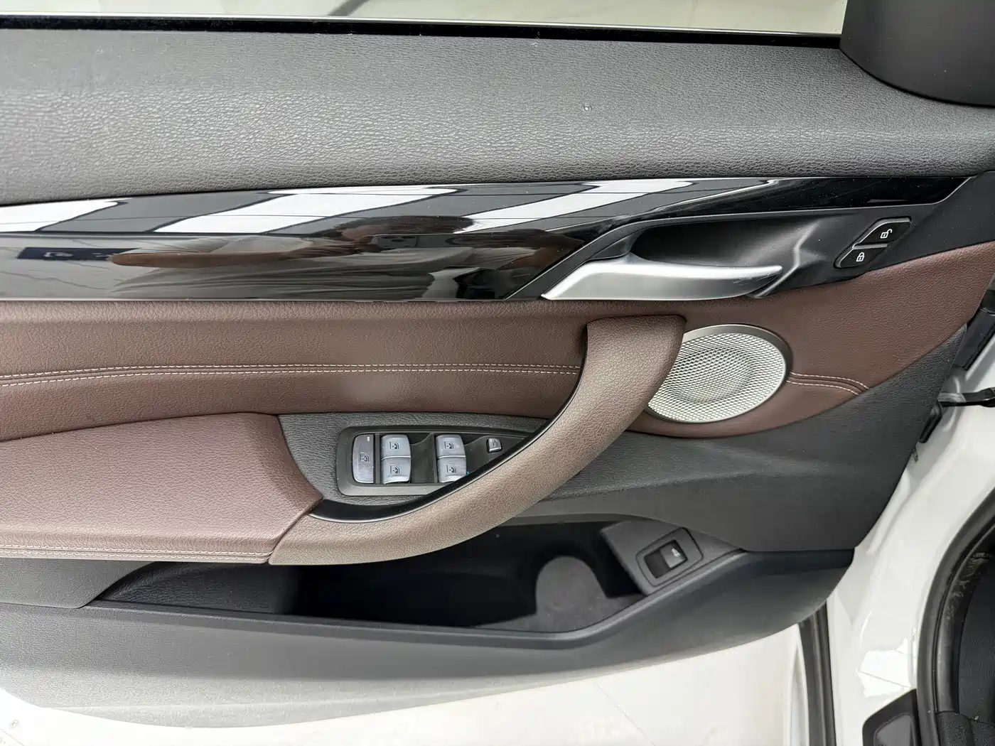 BMW X1 2022 sDrive20Li Fashion фото 9