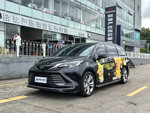 Toyota Sienna 2024