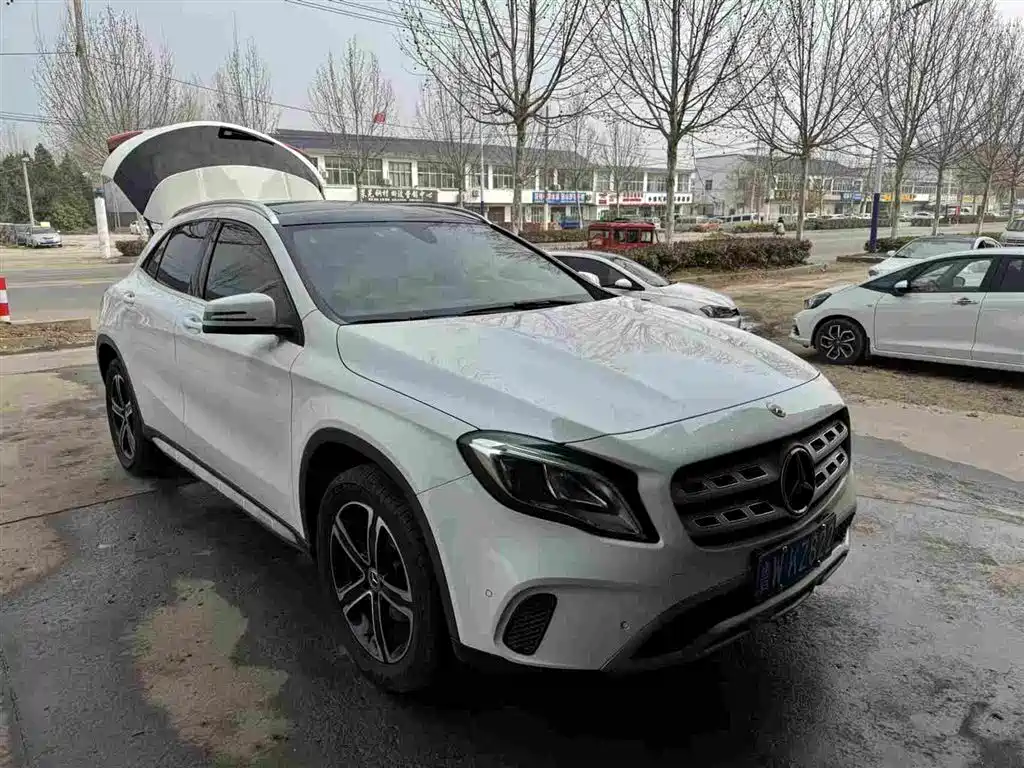Mercedes-Benz GLA 2017 GLA 200 Fashion фото 2