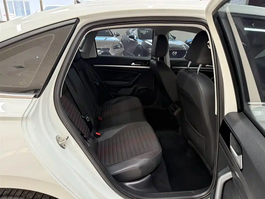 Volkswagen Lavida 2023 280TSI DSG Starlight Comfort Edition фото 21