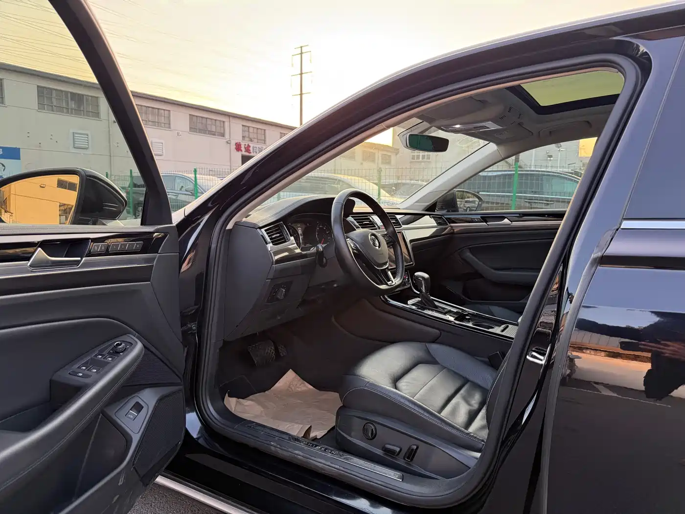 Volkswagen Phideon 2019 380TSI 2WD Business Edition China V фото 19