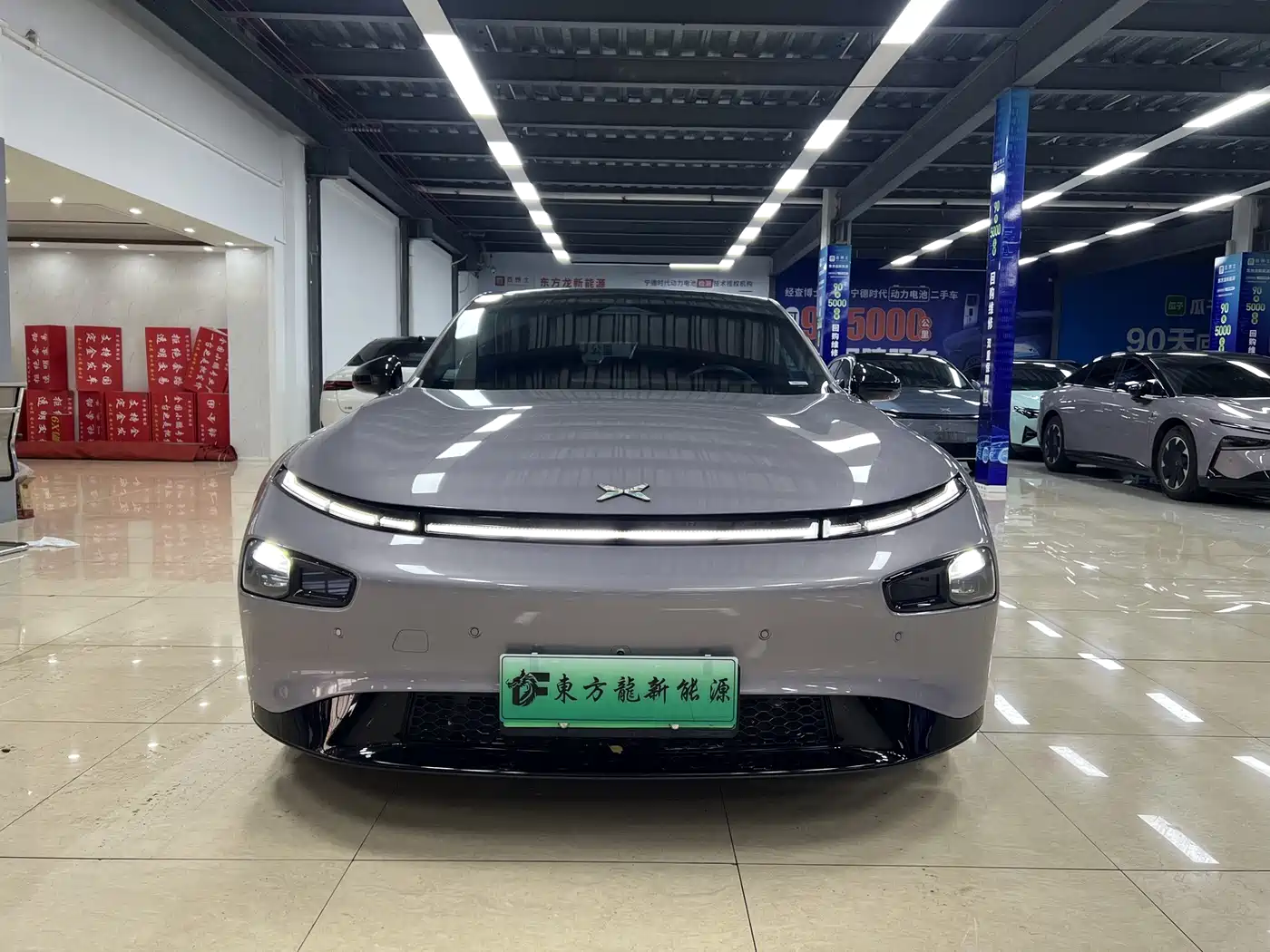 Фото 2 - XPeng P7
