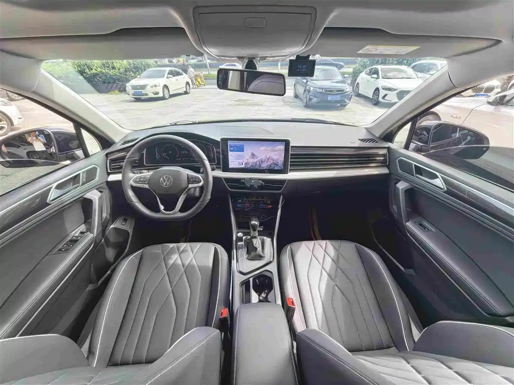 2025 Volkswagen Tiguan L